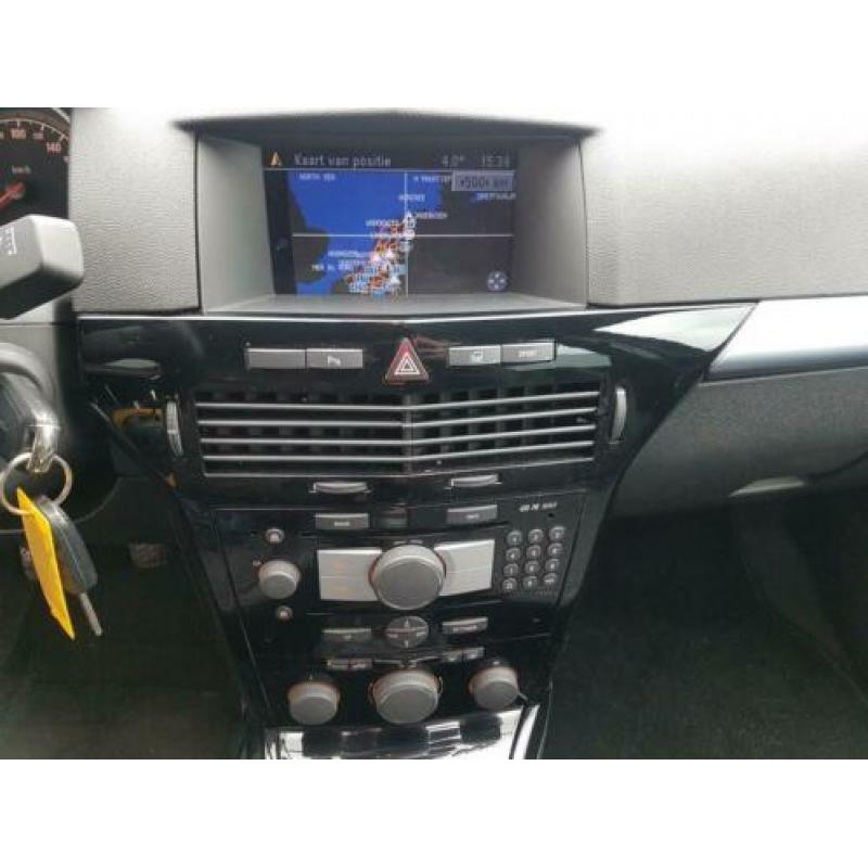 Opel Astra Wagon 1.9 CDTi Cosmo NAVI..PDC..CLIMA
