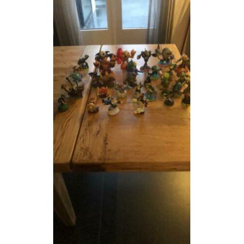 Skylanders 32 poppetjes voor playstation 4 en 3