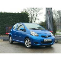 Toyota Aygo 1.0-12V Dynamic Blue *Airco* *LM Velgen*