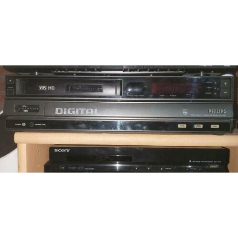 Te koop zeer netjes philips digitale vhs