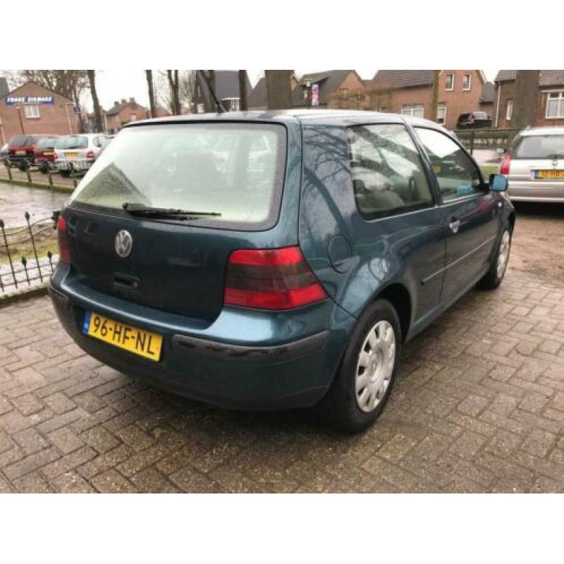 Volkswagen Golf 1.6-16V Master Edition Airco