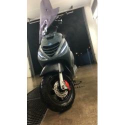Piaggio Zip in onderdelen