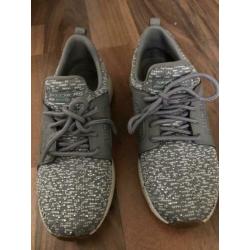 Skechers maat 36.5