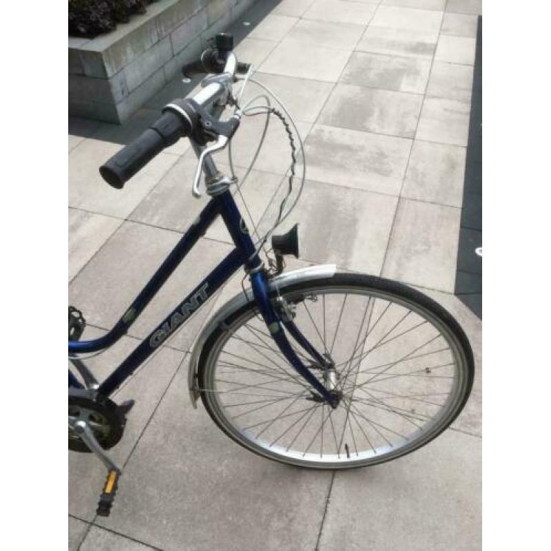 Giant damesfiets............mooi en voordelig!