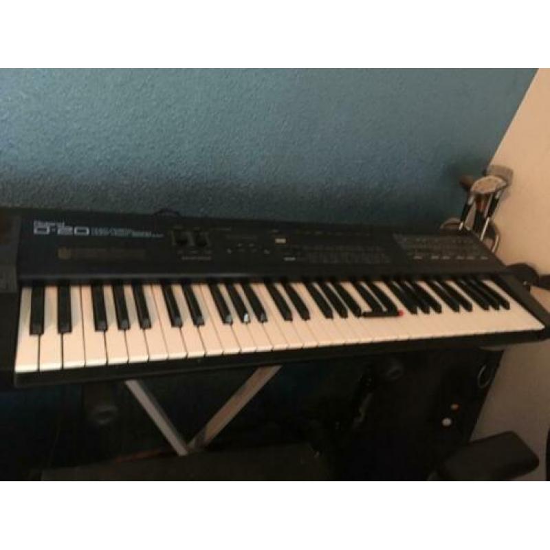 Synthesizer Roland D-20 (met standaard)