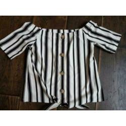 Leuke Off shoulder top maat XS/S