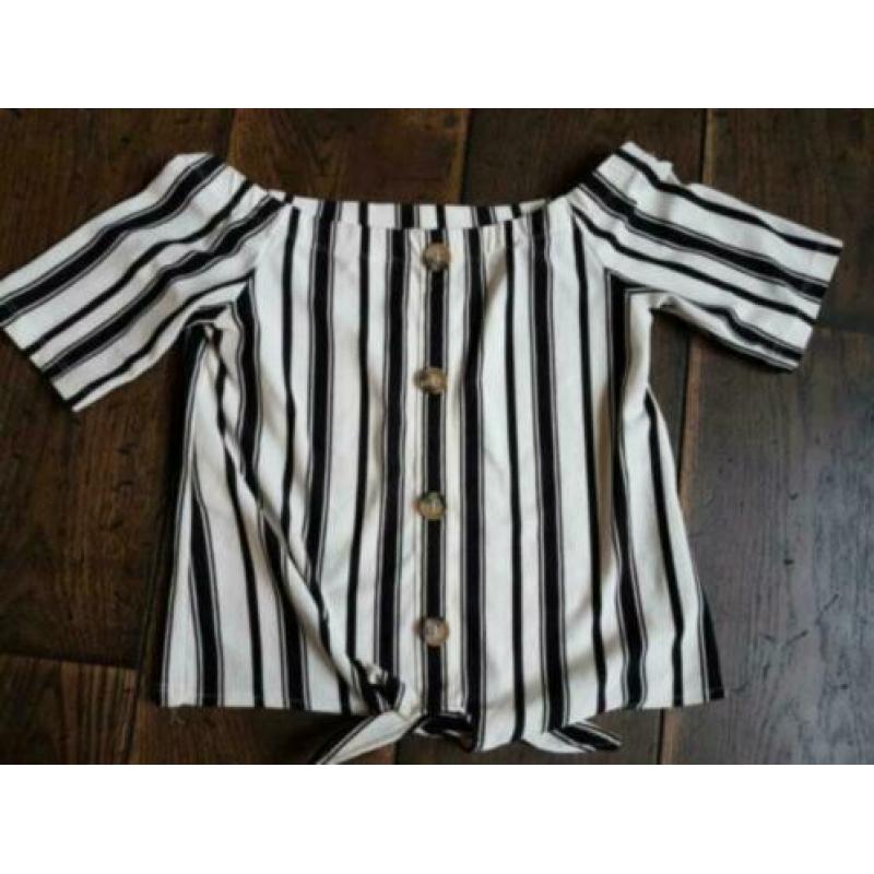 Leuke Off shoulder top maat XS/S