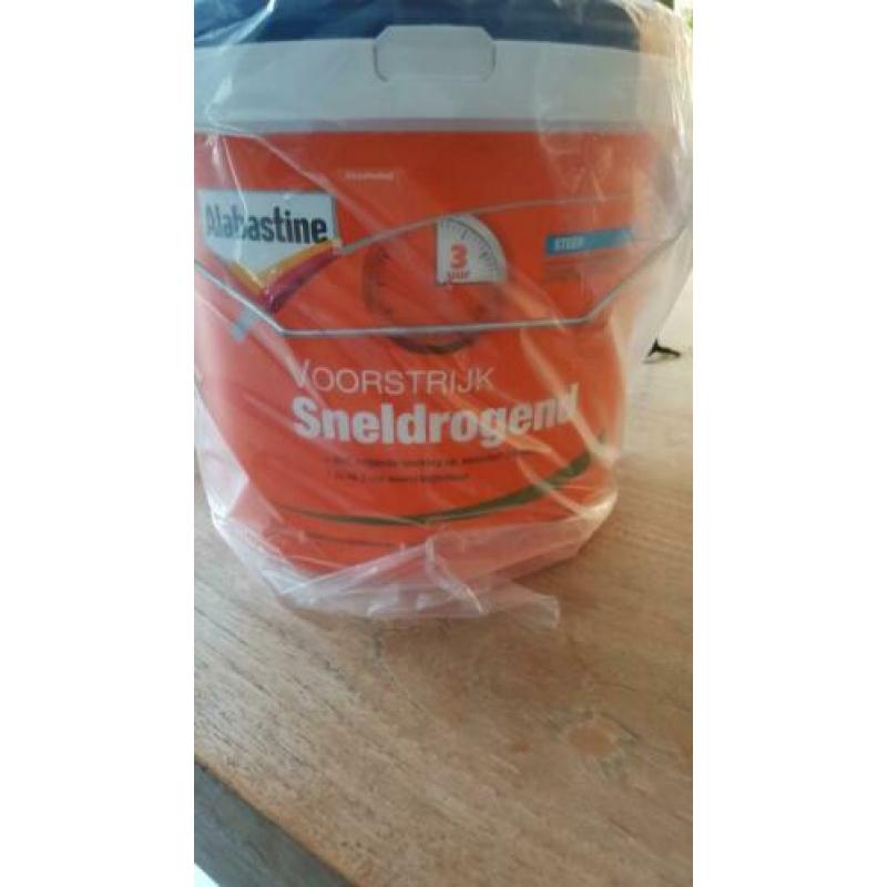 Alabastine voorstrijk 2x 5 liter, nieuw in verpakking