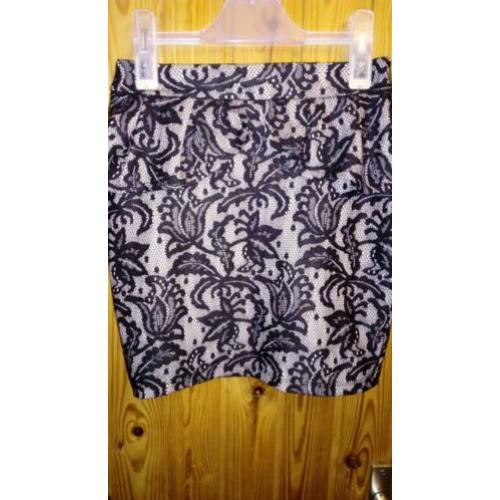 Elisabetta franchi rokje 32 xs mini kant NIEUW stretch