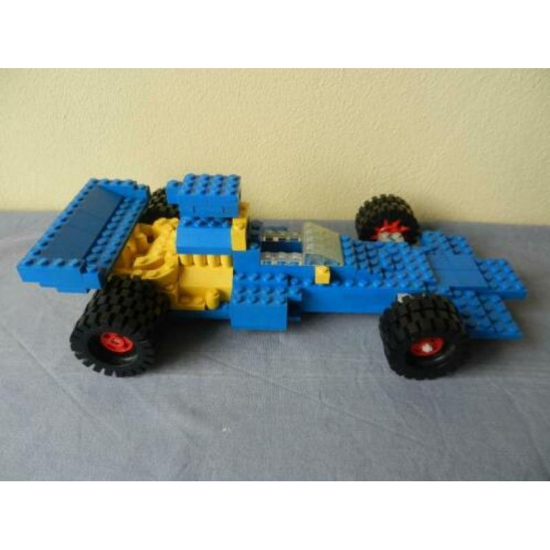 Lego 392 grote Formule 1 racewagen (uit 1975)