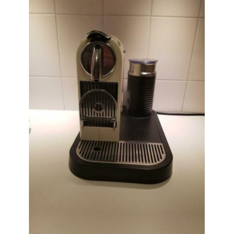 Nespresso magimix met toebehoren