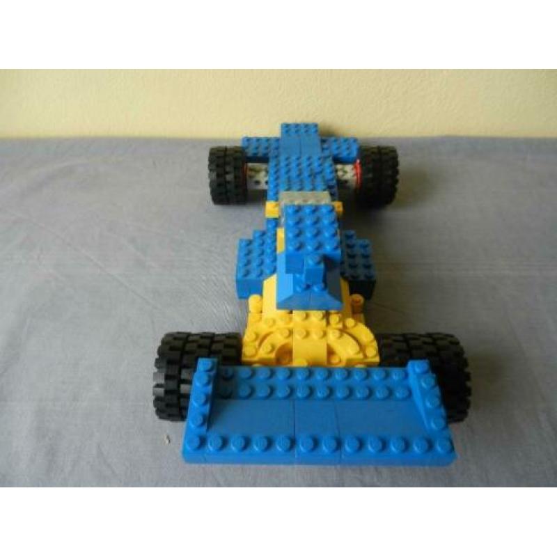 Lego 392 grote Formule 1 racewagen (uit 1975)