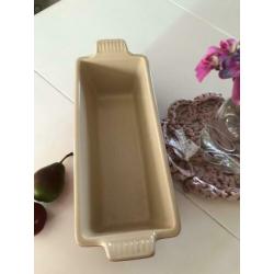 Le Creuset cake vorm stoneware nieuw