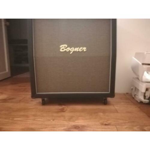 Kustom speaker cabinet voor versterker + leuk Bogner logo