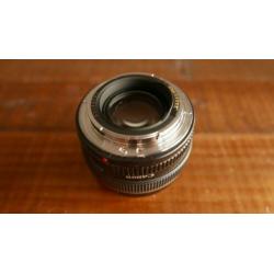 Canon EF 50mm f/1.4 (Zo goed als nieuw)