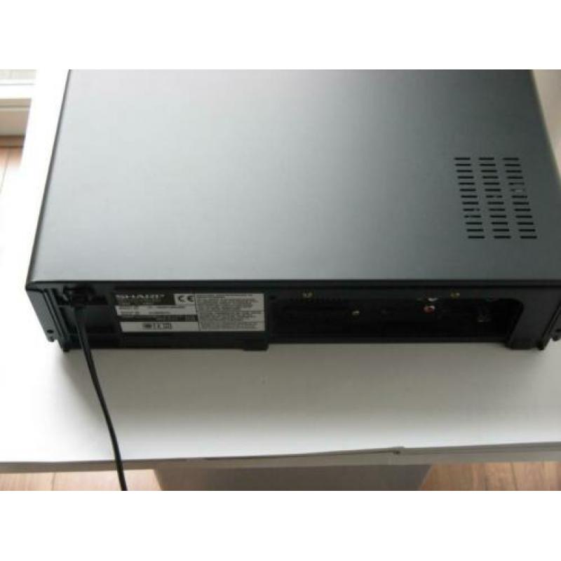 Videorecorder merk Sharp met verschillen Video banden