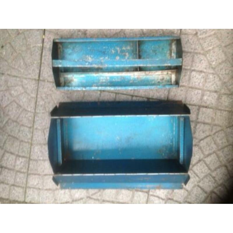 Brocante oud ijzeren gereedschapskist