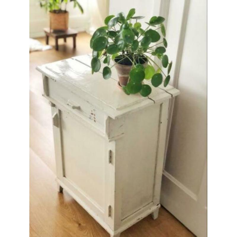 Antiek/ brocante/ vintage klepkastje