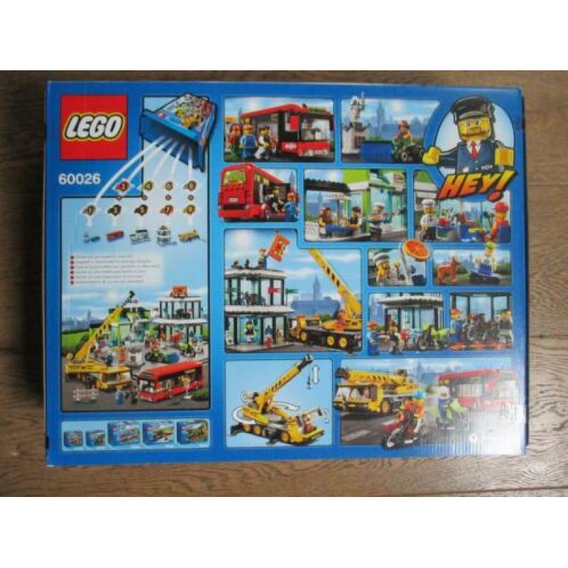 LEGO City STADSPLEIN / TOWN SQUARE * 60026 * Nieuw