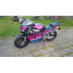 Suzuki GSX-R 750 RW