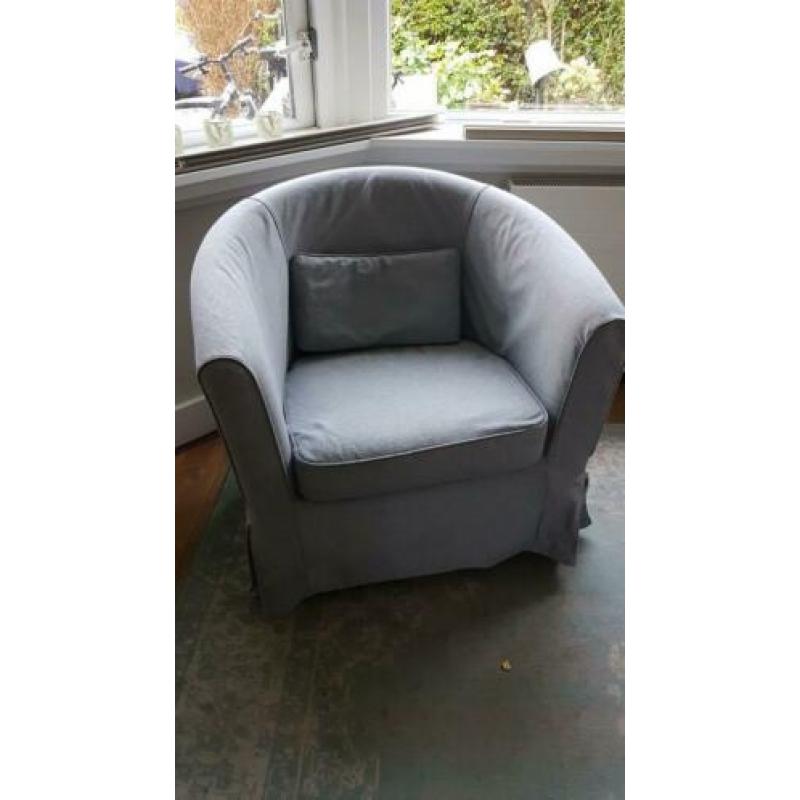 Ikea Tullsta fauteuil stoel met Nordvalla middengrijze hoes.