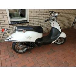 Sym brom scooter nieuwstaat , snel