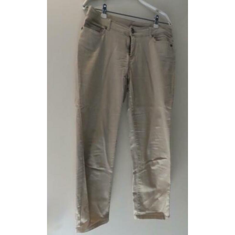 Bruine broek ISA slim fit maat 38