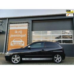 SEAT Ibiza 1.9 TDI FR met TREKHAAK, Climate & Cruise control