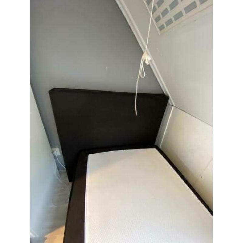 Een persoon boxspring