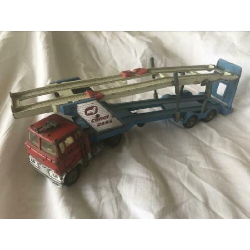Corgi Toys Ford vrachtwagen met oplegger