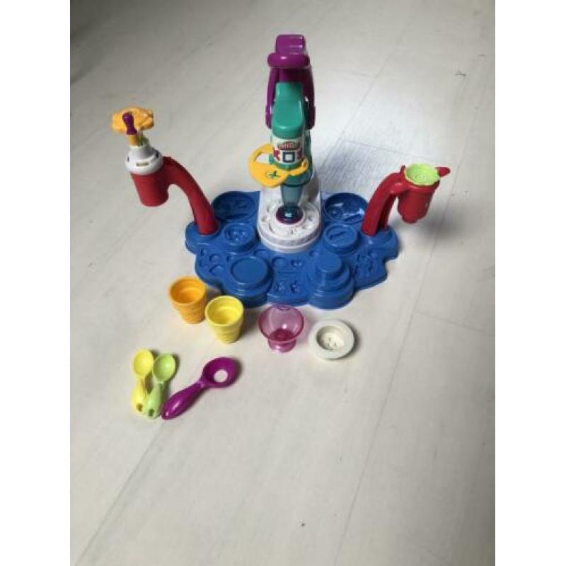 Heel veel play doh speelsets klei