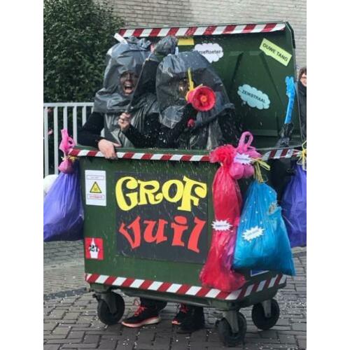 Duo carnaval, Lachen gegarandeerd in de optocht!