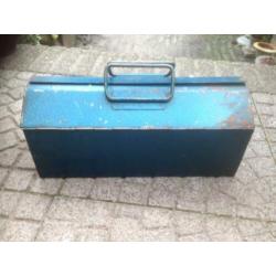 Brocante oud ijzeren gereedschapskist
