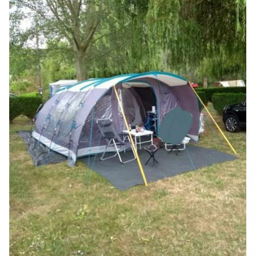 Ruime, grijze, 6 persoons tunneltent