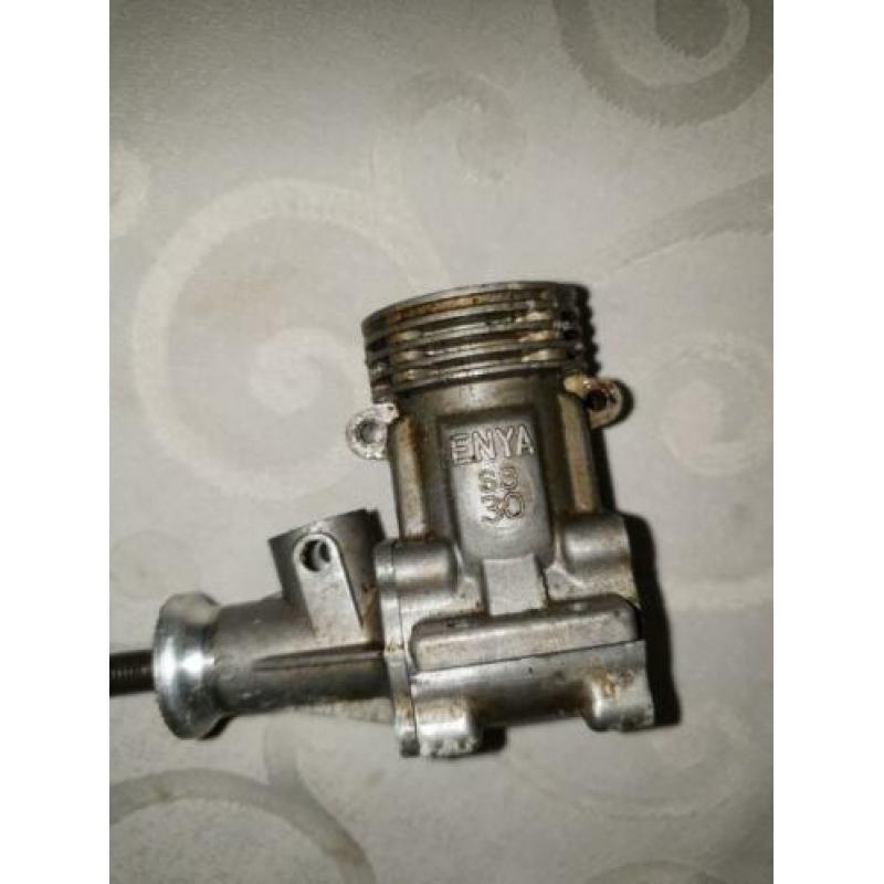 Diverse nitro motoren. En accessoires.