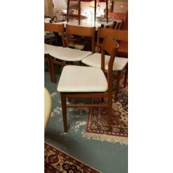 4 teakhouten Scandinavische stoelen