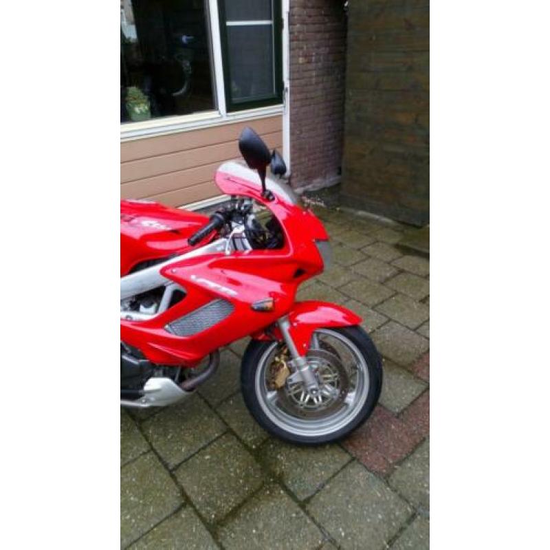 Honda VTR1000 firestorm