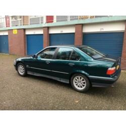 BMW 318i Executive met Climatronic 1 eigenaar