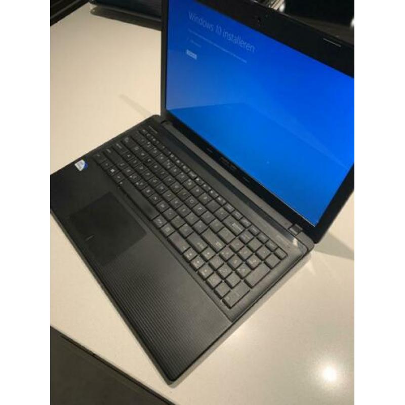 Asus X55A-SX112H 2.4ghz, 4GB en 320GB