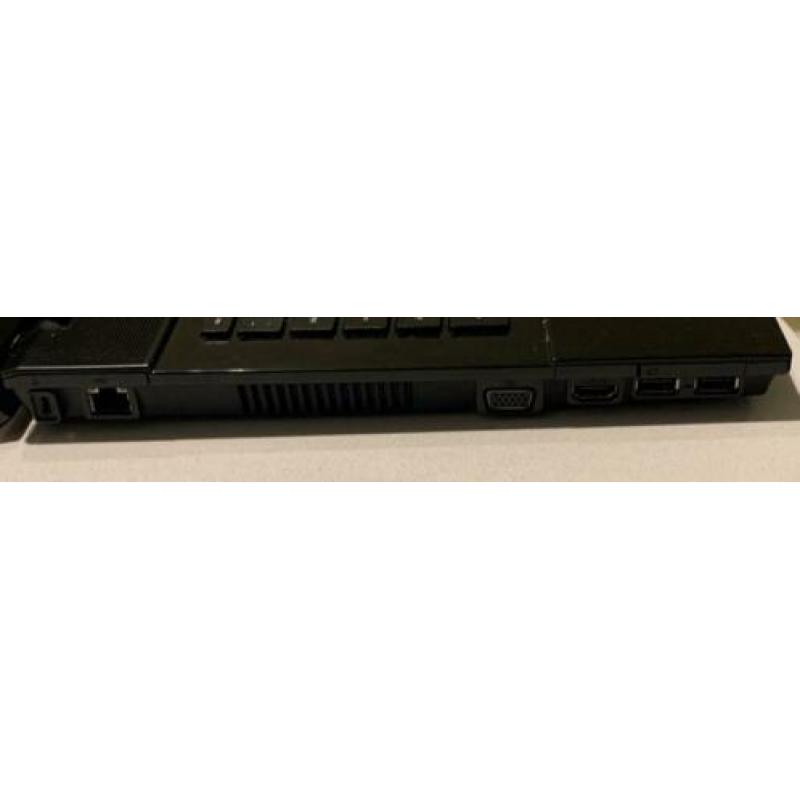 Asus X55A-SX112H 2.4ghz, 4GB en 320GB