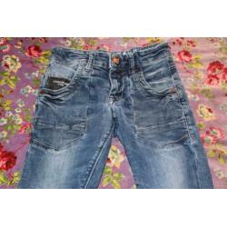 Stretchjeans Cars maat 128 jongen