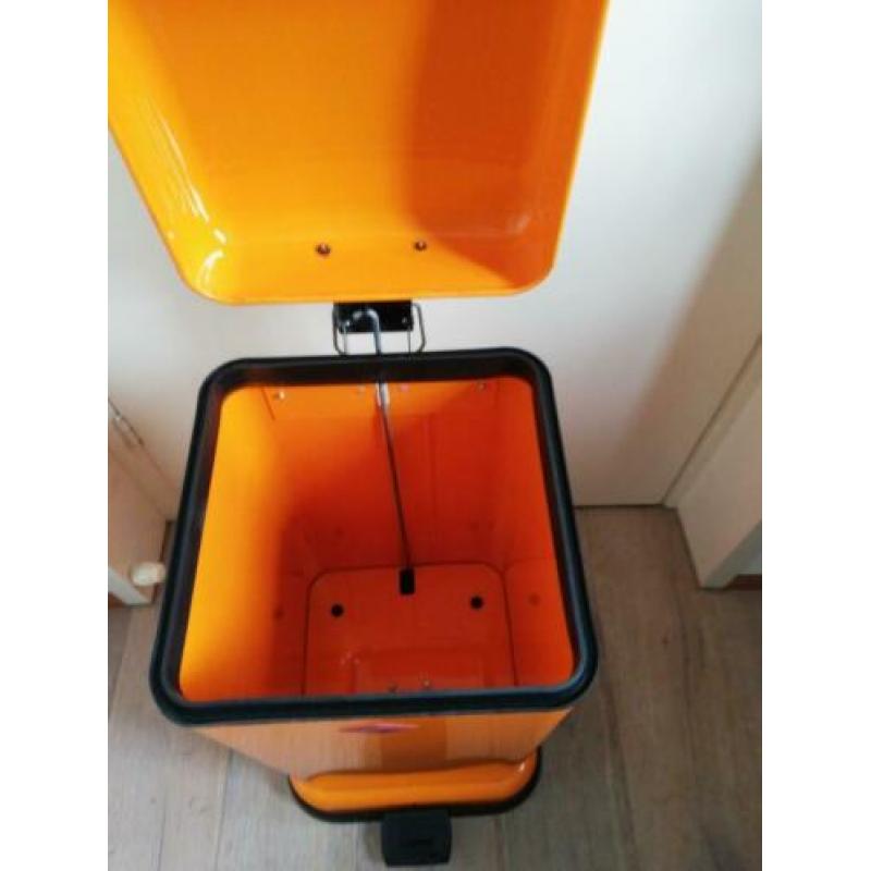 te koop mooie vintage wesco prullen bak