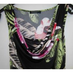 Mooie top RINASCIMENTO maat S