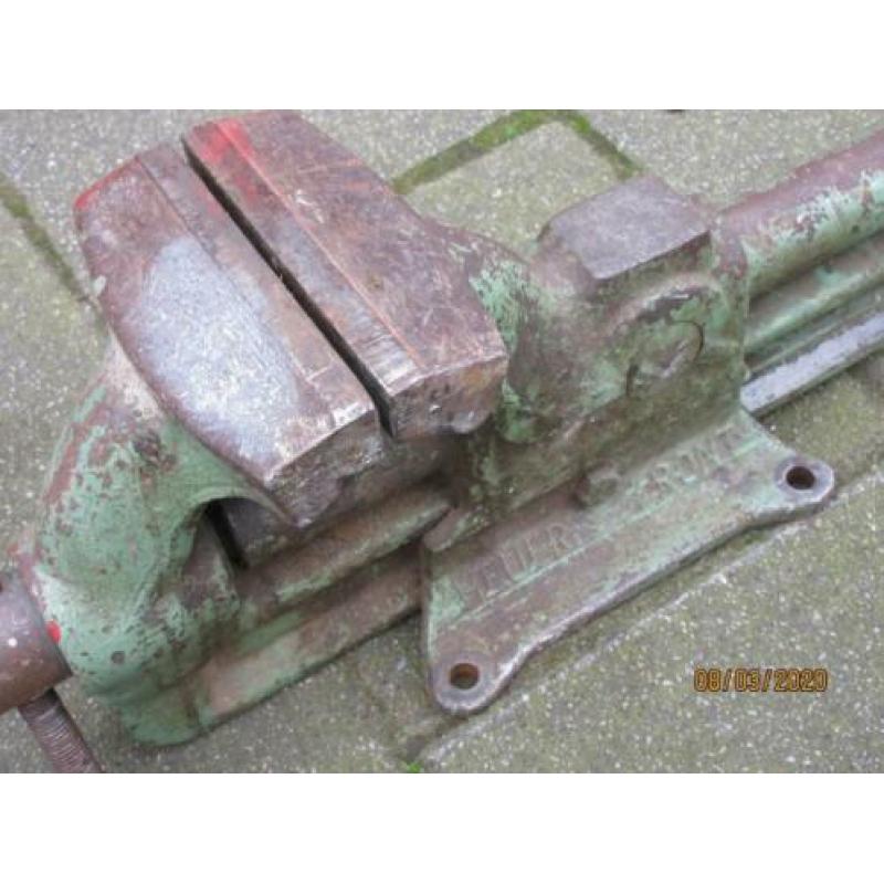 zware grote bankschroef Heuer Front