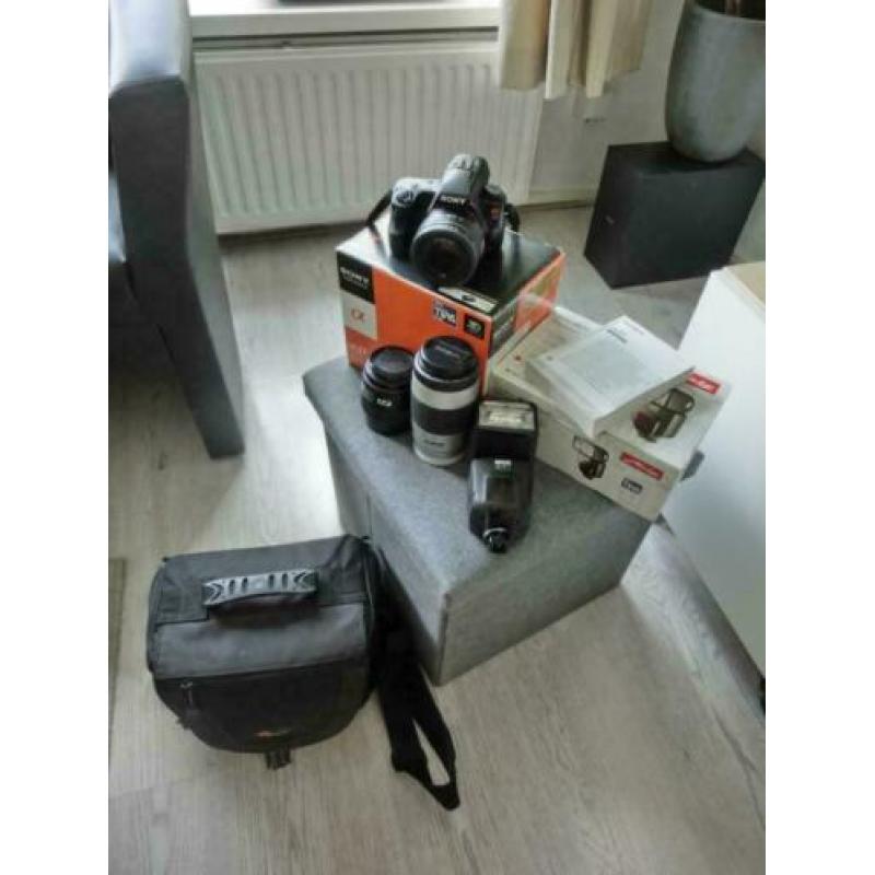 Sony A37 + 50mm f1.8, 75-300mm, 28-70mm, flitser, tas, 64GB