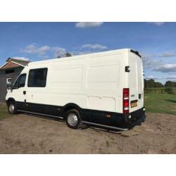 Iveco 35 s 14 buscamper ook geschikt voor de motorsport