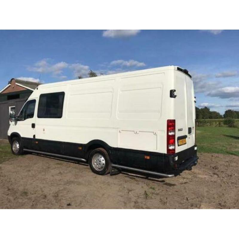 Iveco 35 s 14 buscamper ook geschikt voor de motorsport