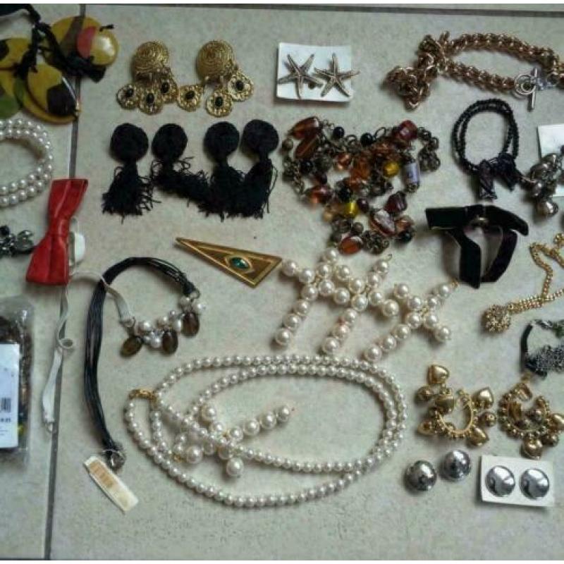 Mooie partij Nieuwe Juwelen / Sieraden / Kettingen