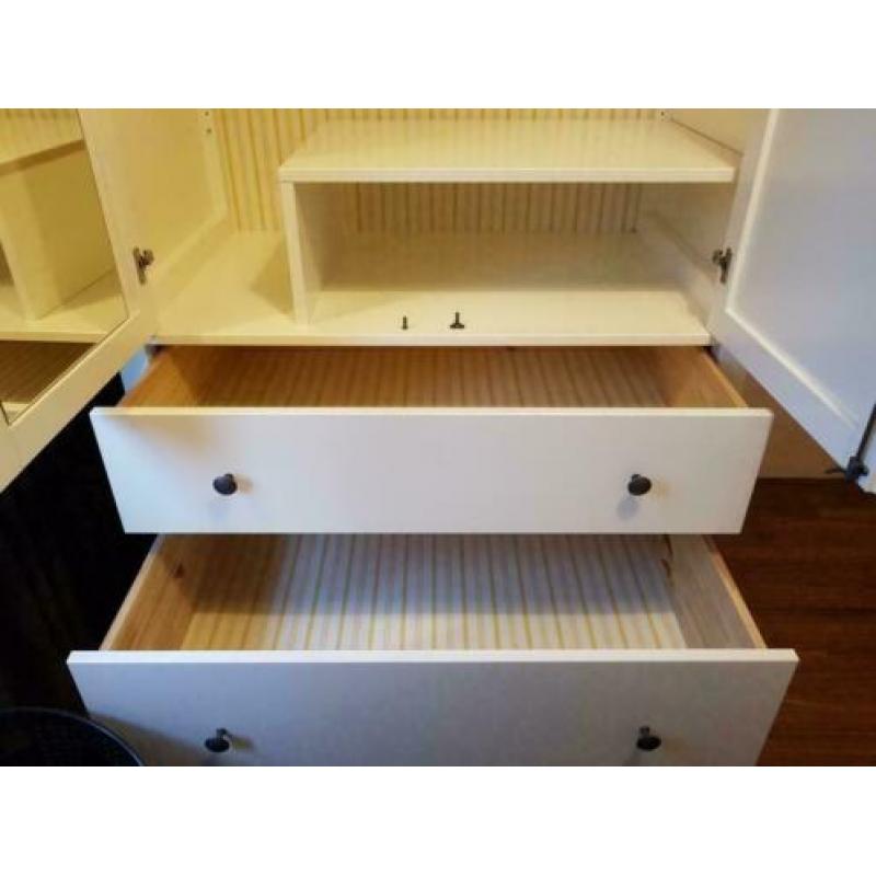 Ikea Hemnes kledingkast / hele nette staat