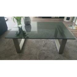 Zwarte glazen salon tafel